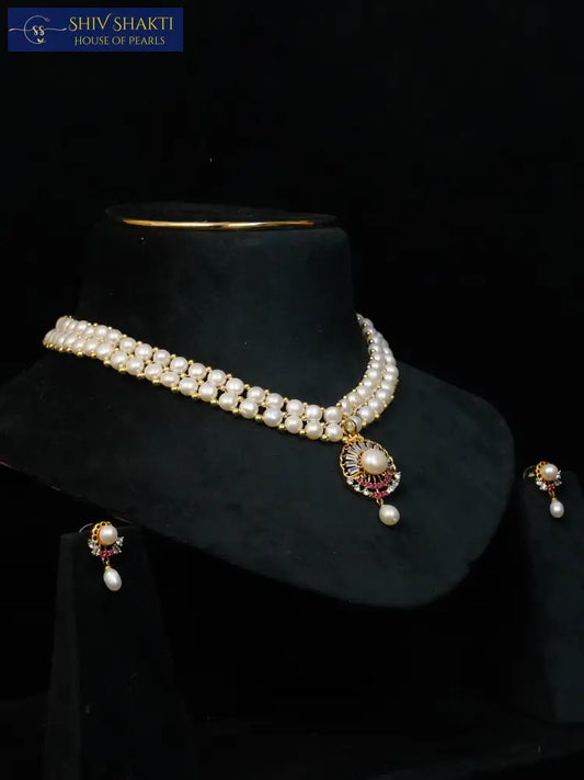 Aura Button Pearls Necklace