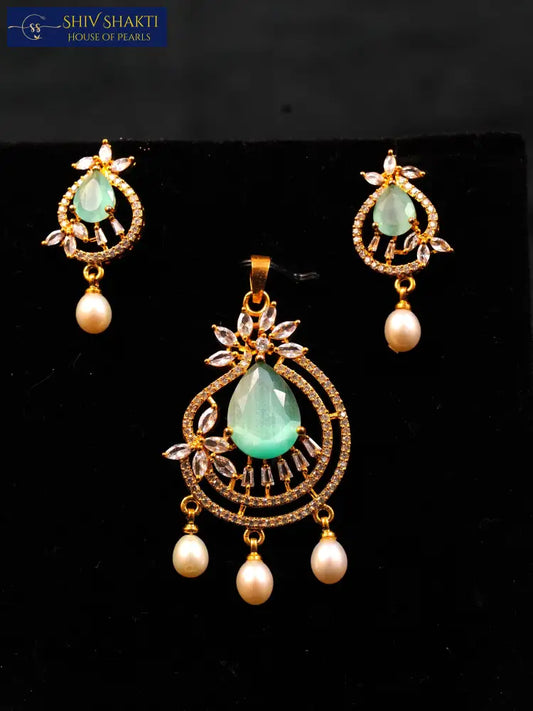 Blossom Pearl Locket