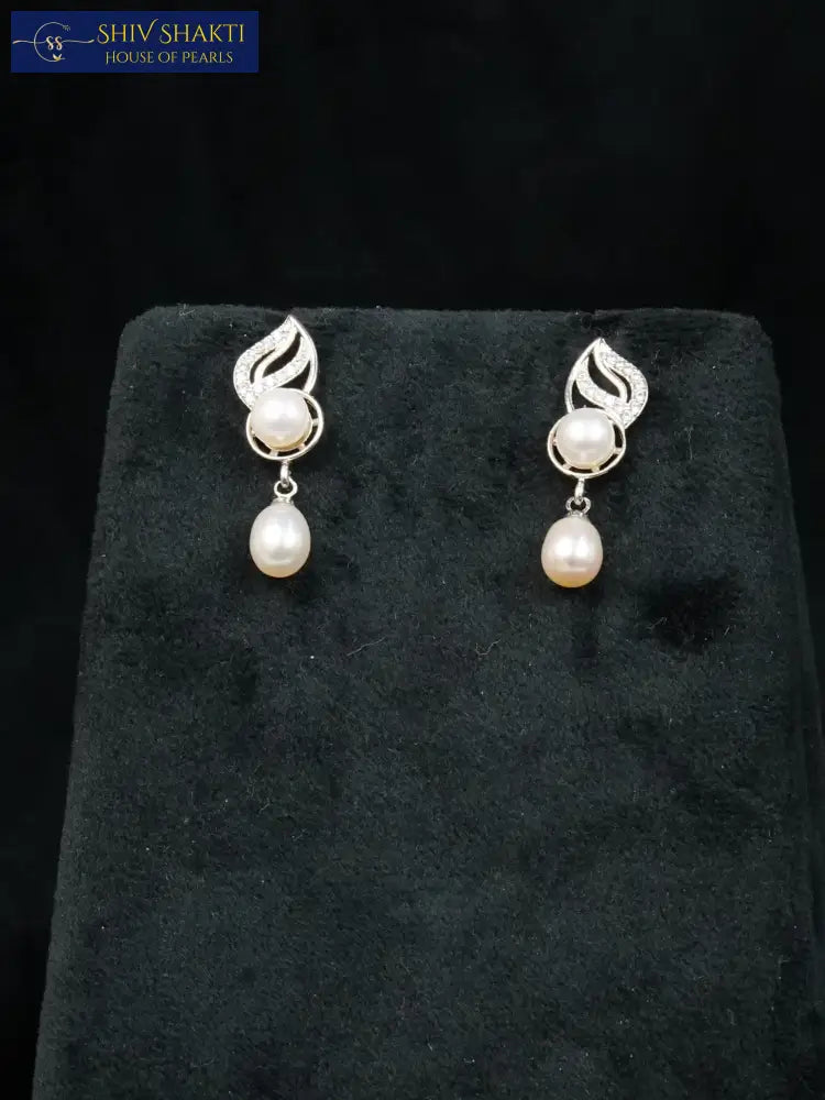 Lovely Korean Set Pearl Necklace / Mala