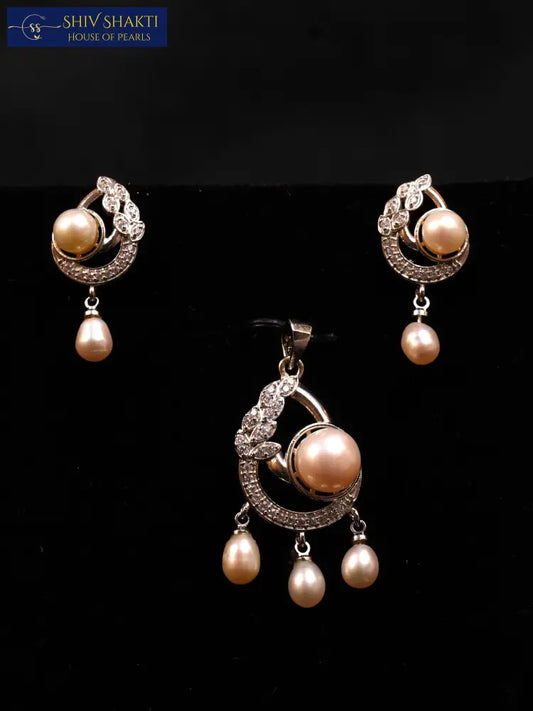 Opaline Crown Locket