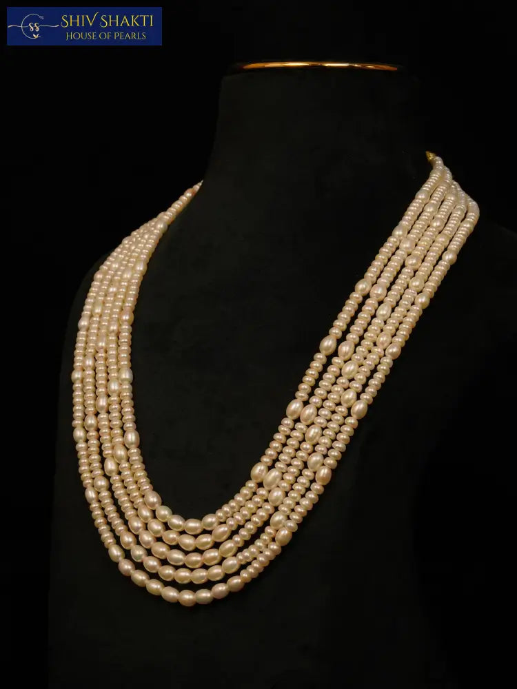 Oval and flat Pearl Necklace Necklace / Mala