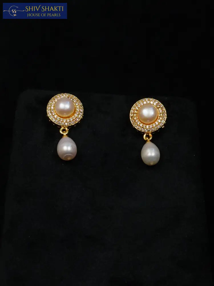 Regal Button Pearl Necklace Necklace / Mala