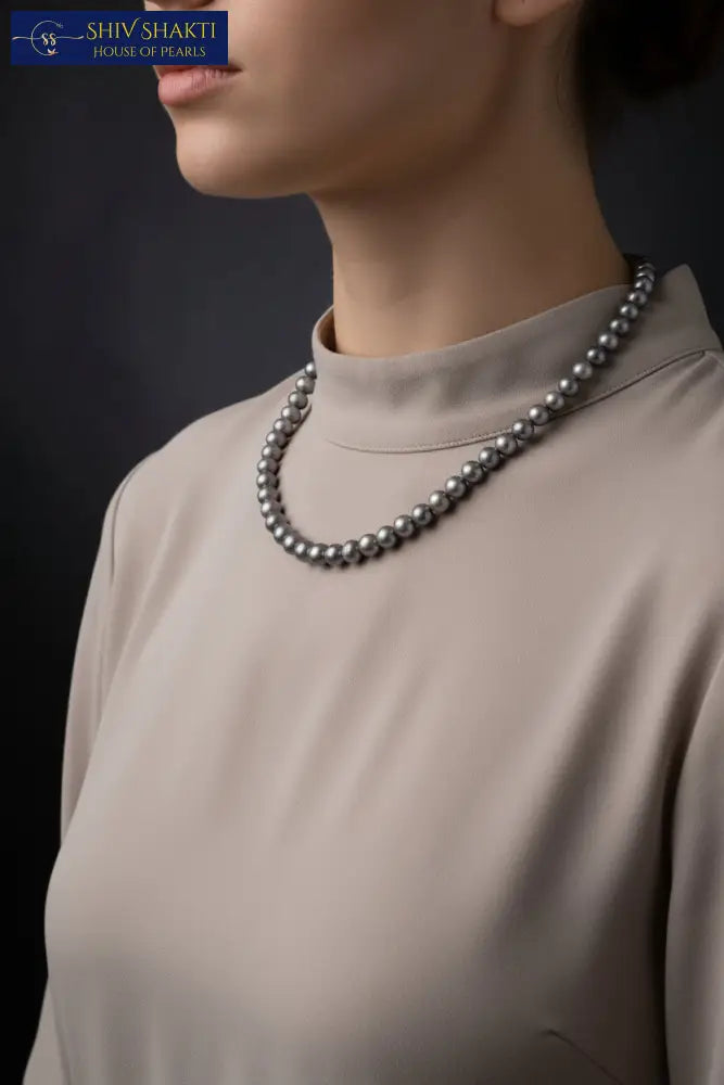 1 Line Gray Delicate Necklace Necklace / Mala