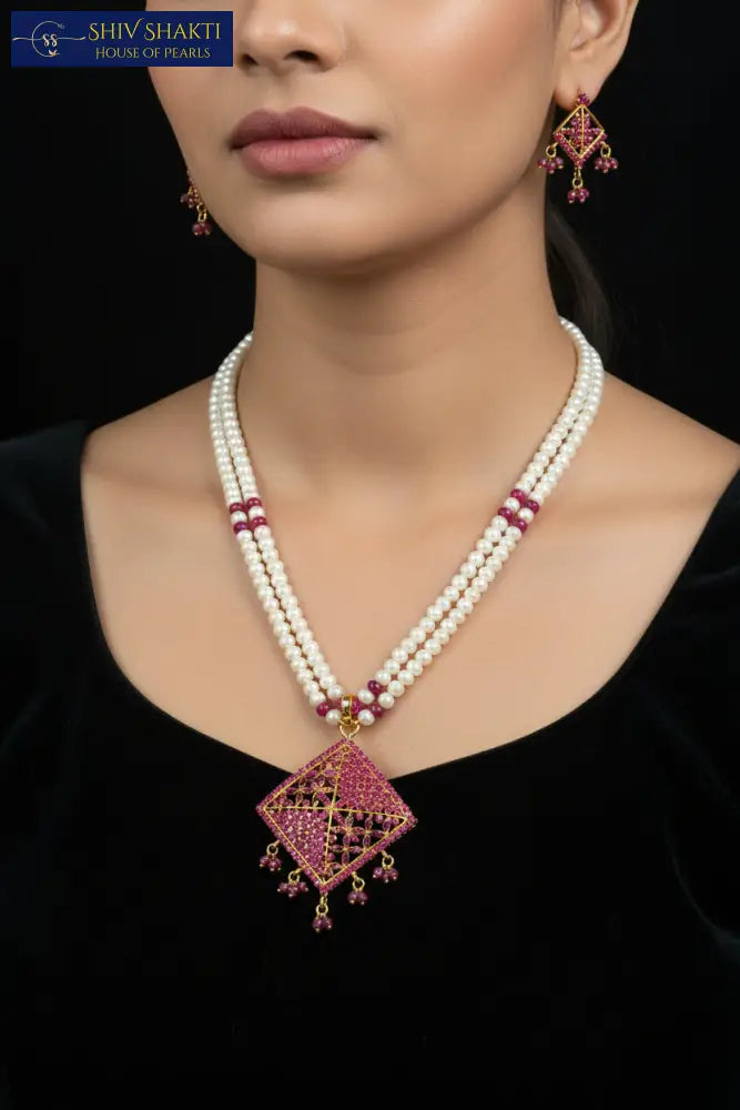 2 Line Ruby Square Necklace Pearl Necklace / Mala