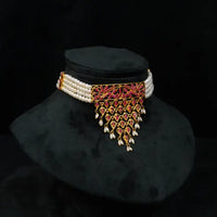 Alluring Pearl Necklace