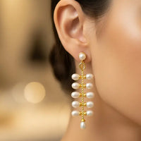 aura grain drop White Pearl Earrings