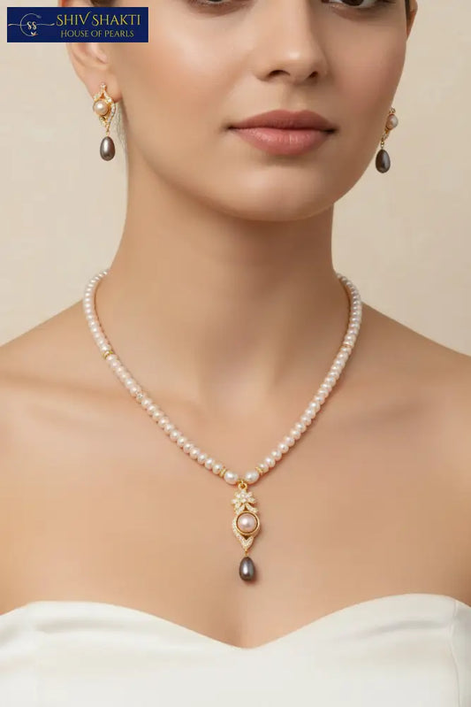 Beautiful Korean Pearl Necklace Pearl Necklace / Mala