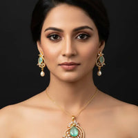 Blossom Pearl Locket