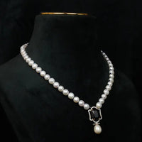 Blue Stone Pearl Necklace Necklace / Mala