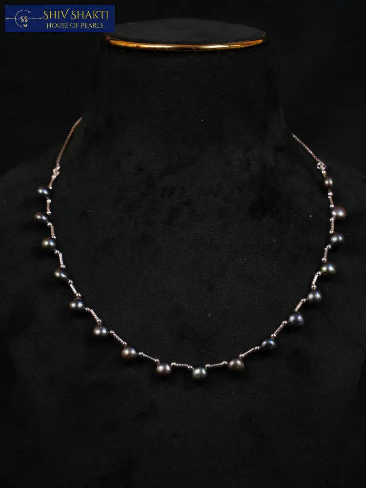 Classic Button Pearl set Pearl Necklace / Mala