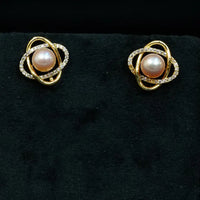 Classic Pearl Swirl Stud Pearl Studs