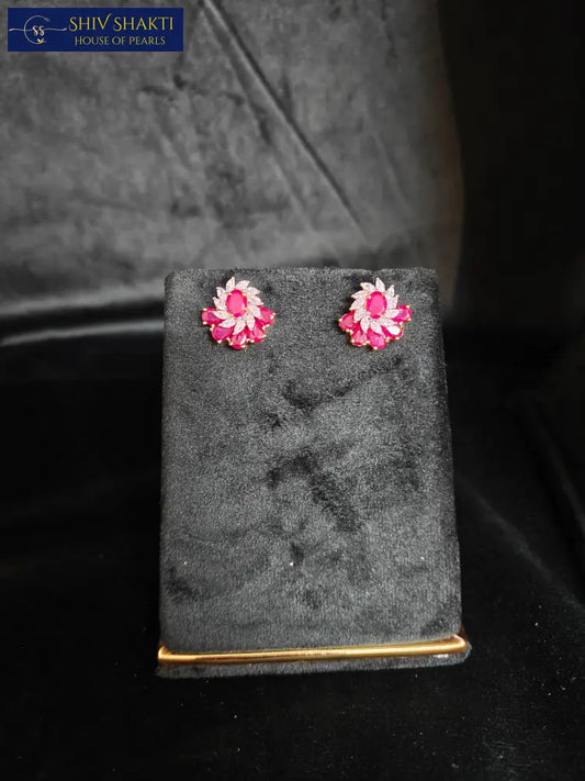 Elegant flower Brooch Pearl Necklace Set Necklace / Mala