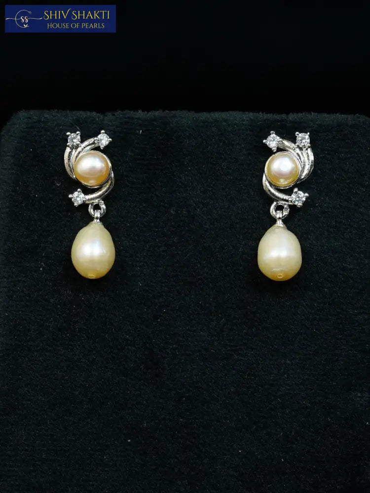 Elegant Golden Pearl Drop Pearl Earrings