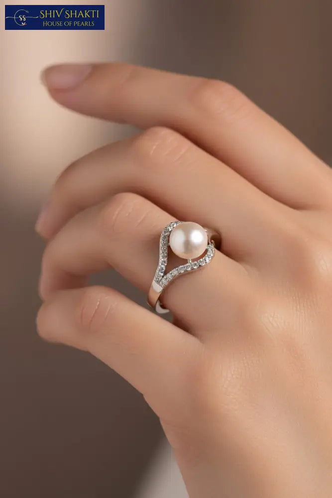 Elegant Pearl Ring
