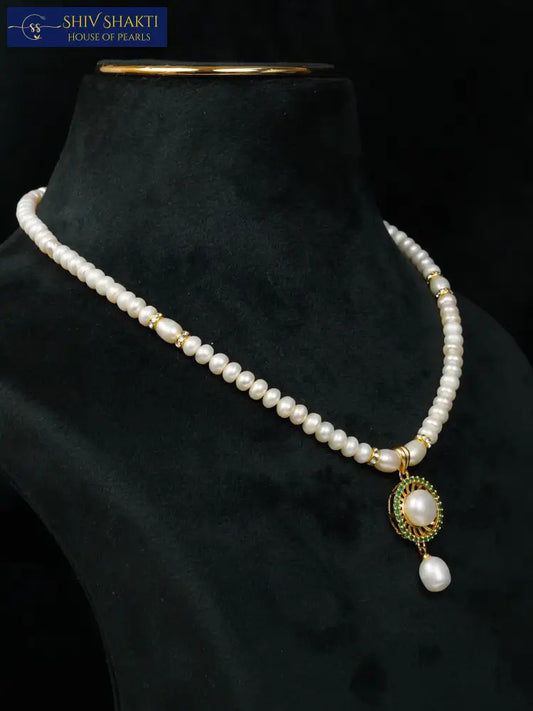 Elegant Single line Pearl Pearl Necklace / Mala