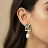 Emerald Pearl Dangle Earring Pearl Earrings