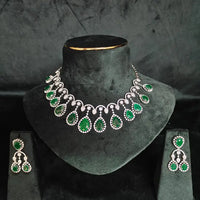 Gala Dinner Necklace with Emerald Silver Jewellery