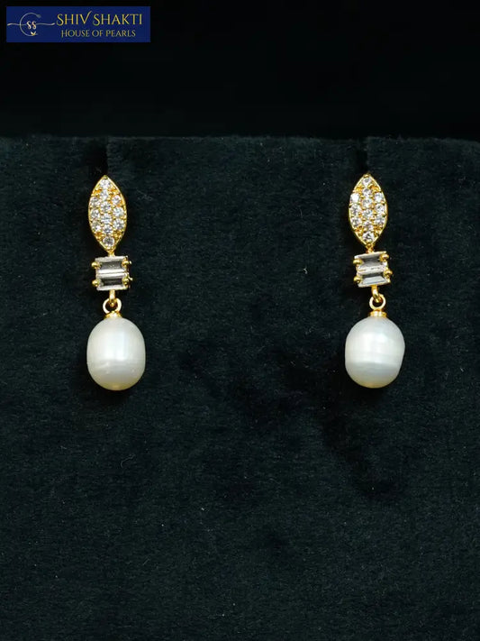 Golden Leaf Pearl Earring Pearl Earrings