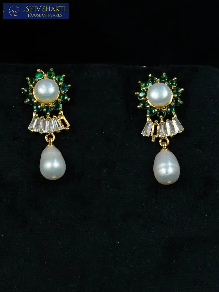 Green Onyx Necklace Pearl Necklace / Mala