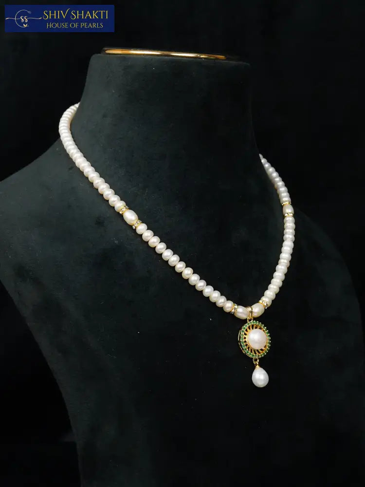 Green Onyx Pearl Necklace Necklace / Mala