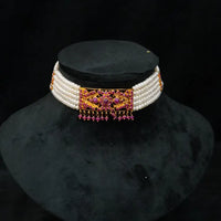 Impeccable Pearl Choker