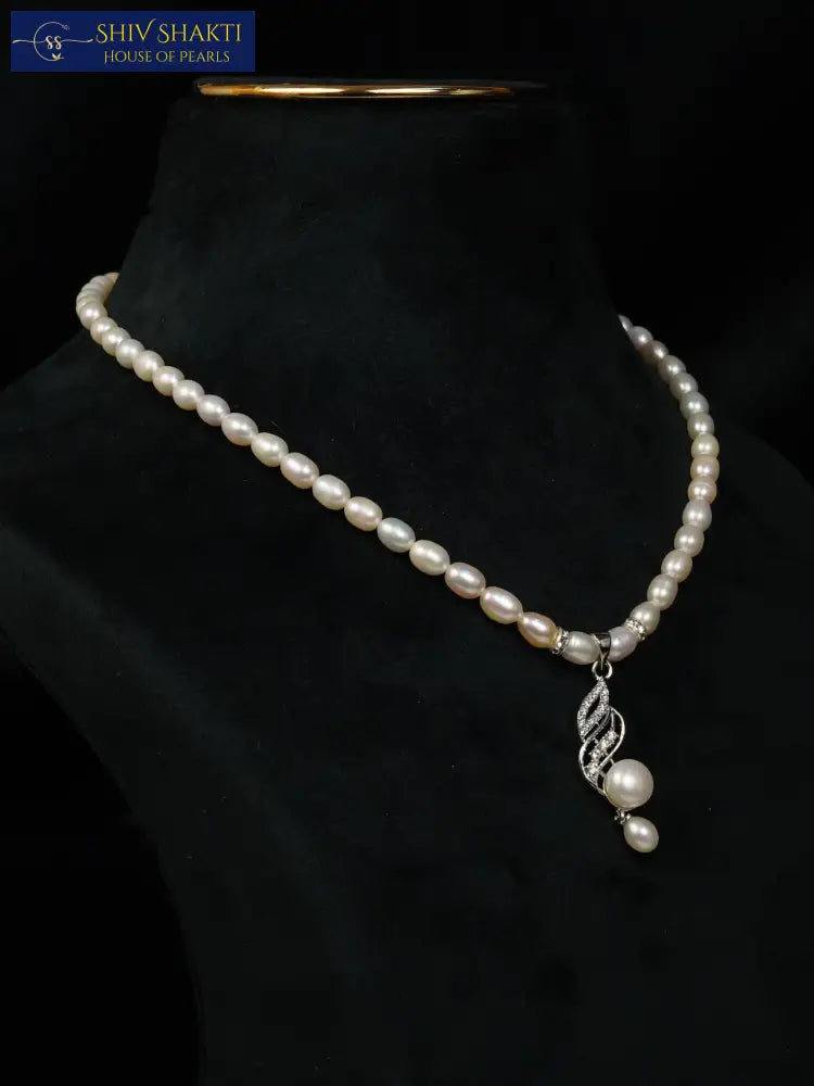 Korean Necklace Pearl Necklace / Mala