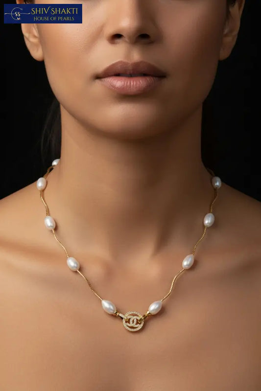 Oval Pearl Mala with Locket