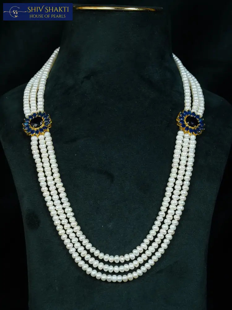 Pearl Brooch With Blue Sapphire