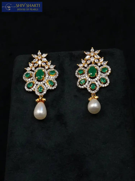 Pearl Flower Elegance Necklace / Mala