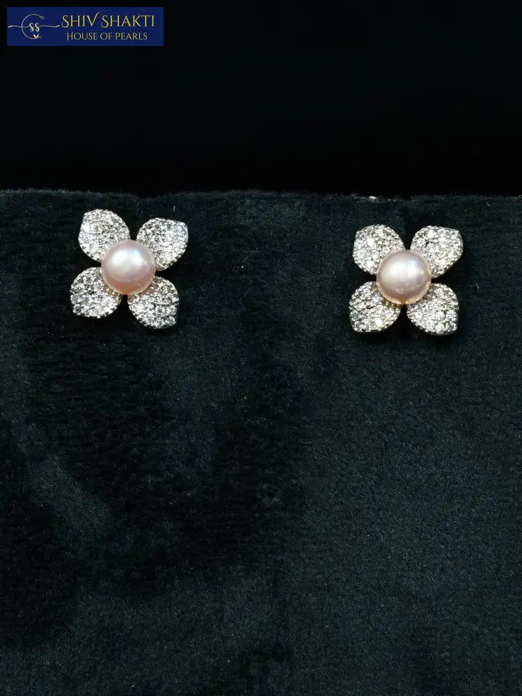 Pearl Flower Stud Pearl Studs