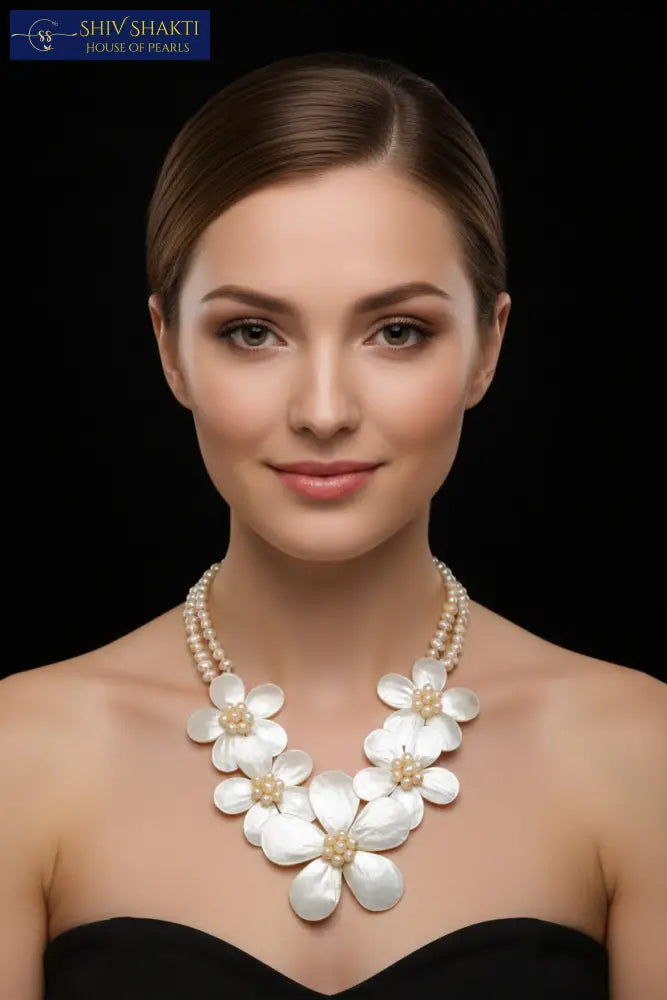 Pearl Oyster Flower Necklace