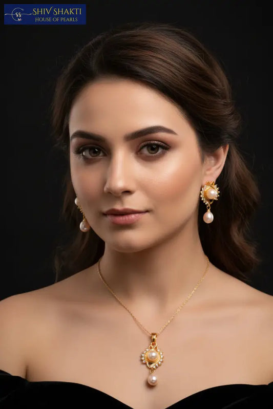 Pearl Sparkle Locket