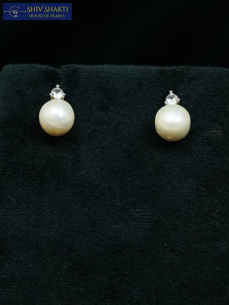Pearl Stud With Diamond Accent Pearl Studs