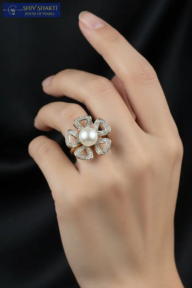 Pure Silver Bold Flower Silver Jewellery