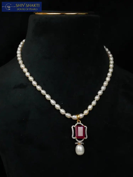 Regal Pearl Necklace