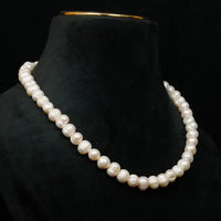 Single Line Baroque Necklace / Mala